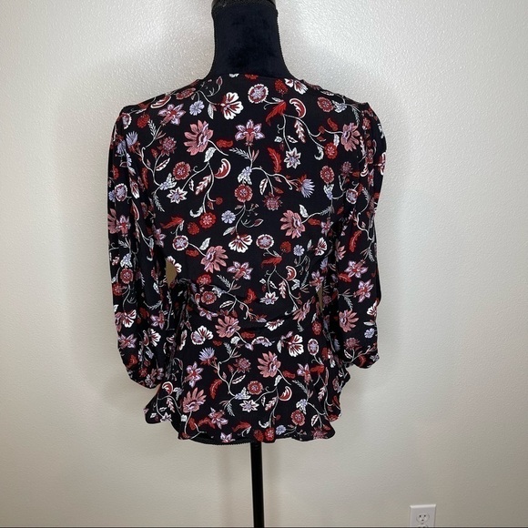 Banana Republic Floral Wrap Around Blouse Top XS - Picture 6 of 6